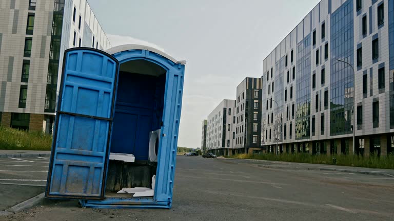Best Portable Toilets for Parks and Recreation Areas  in Moundridge, KS